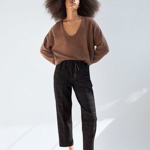 Aritzia The Group by Babaton Jimmy Pant
